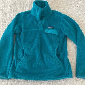 Patagonia pullover - good condition only flaw is top 2 snaps missing